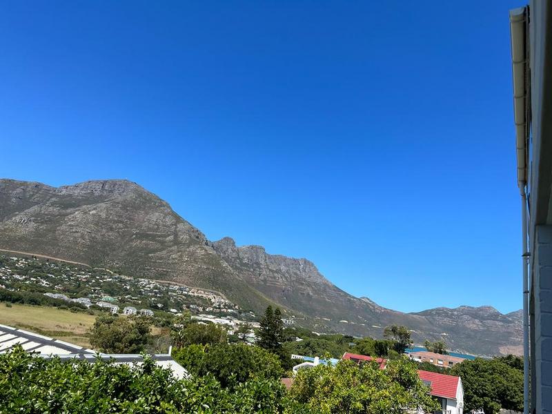 2 Bedroom Property for Sale in Hout Bay Western Cape